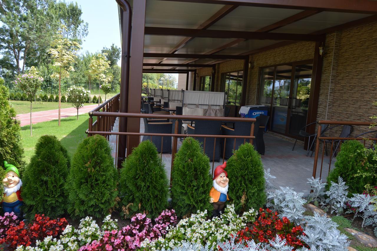 Hotel Camp And Pool Kranevo Exterior foto