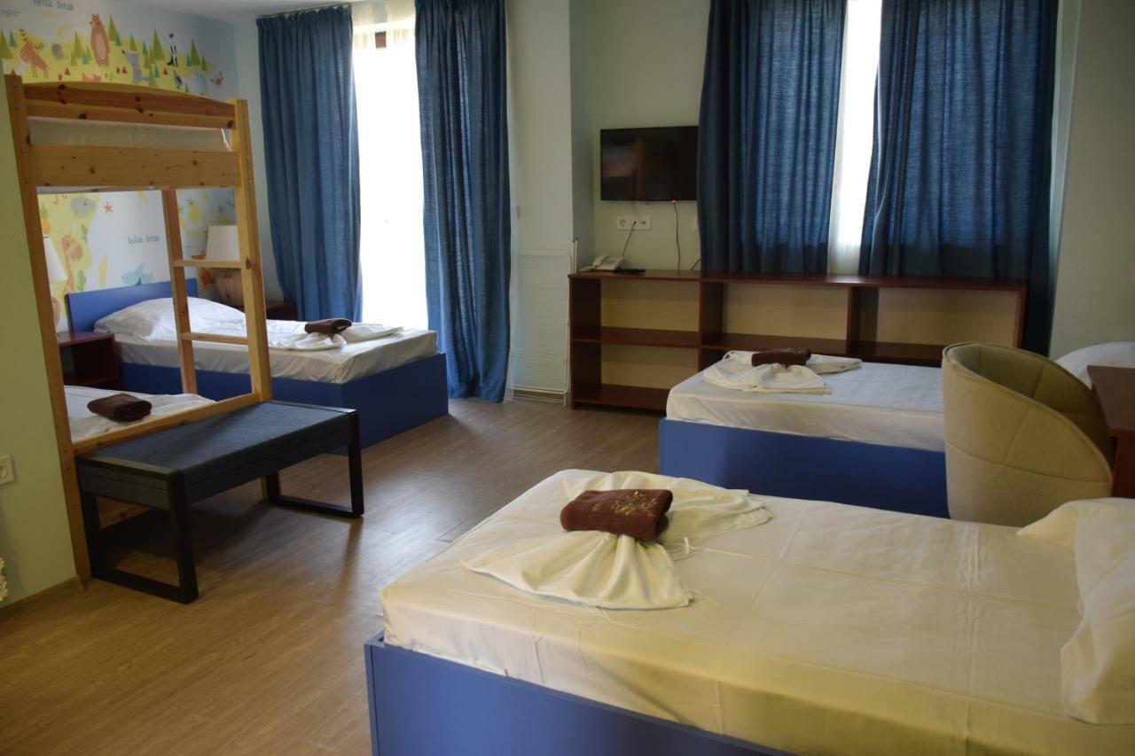 Hotel Camp And Pool Kranevo Exterior foto