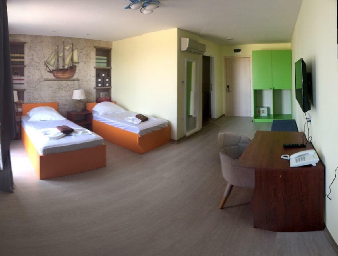 Hotel Camp And Pool Kranevo Exterior foto
